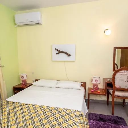 Aeolos Pensionat Monemvasía