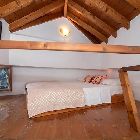 Guest house Aeolos