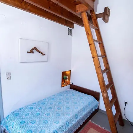 Aeolos 3* מונמבאסיה