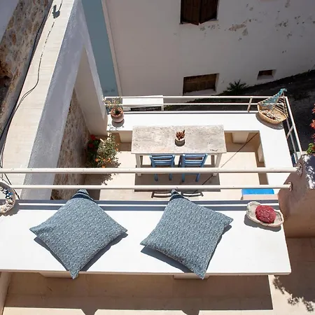 Aeolos 3*