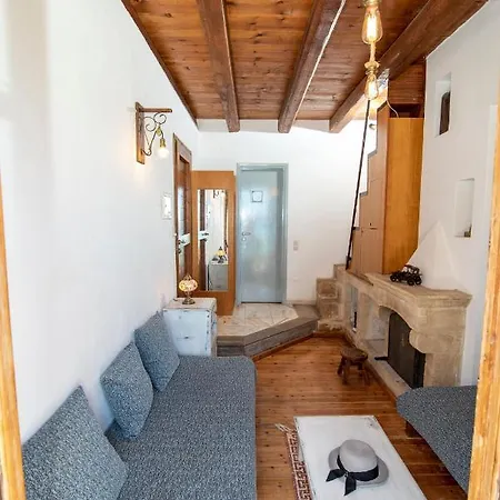 Aeolos 3*